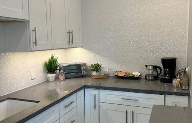 Charming Studio with Vintage Appeal