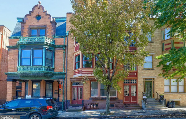 35 N. Queen St., Parking Spot #5
