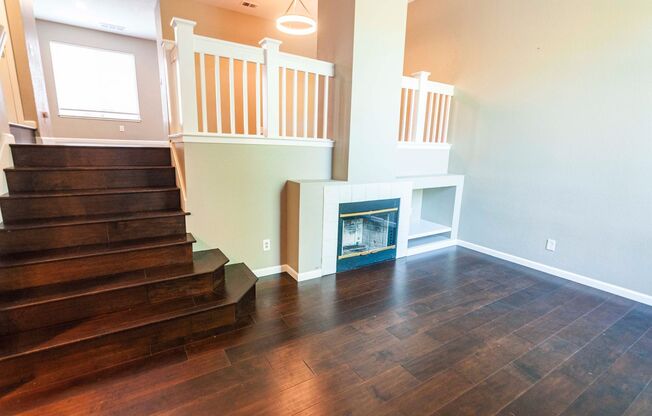 Beautiful Fremont townhouse located Near BART! 1185 Starfish Terr