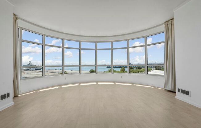 Light Filled 2 Bed, 2 Bath South Beach Portside Condo - Spectacular Water Front Views