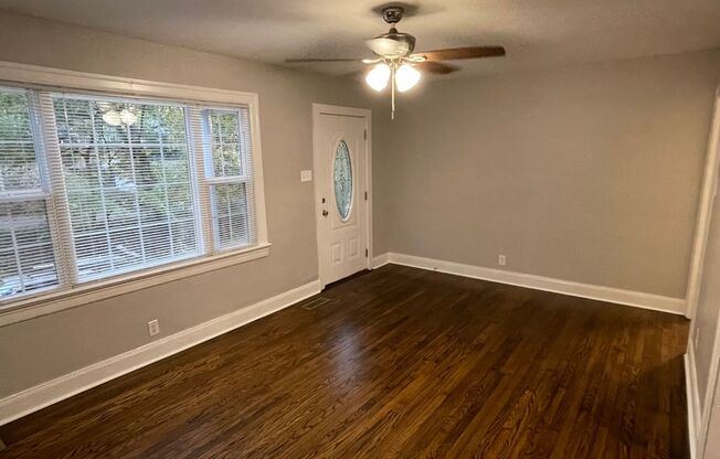 2 beds, 1 bath, $1,150