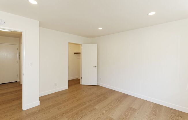 1 bed, 1 bath, 565 sqft, $2,095, Unit 210