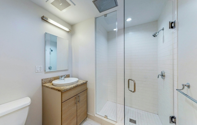 1 bed, 1 bath, 691 sqft, $4,000, Unit 1207