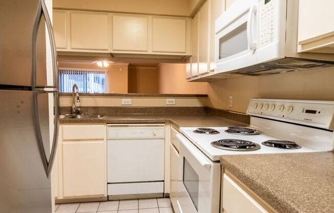 3 beds, 2 baths, $3,000, Unit # 104