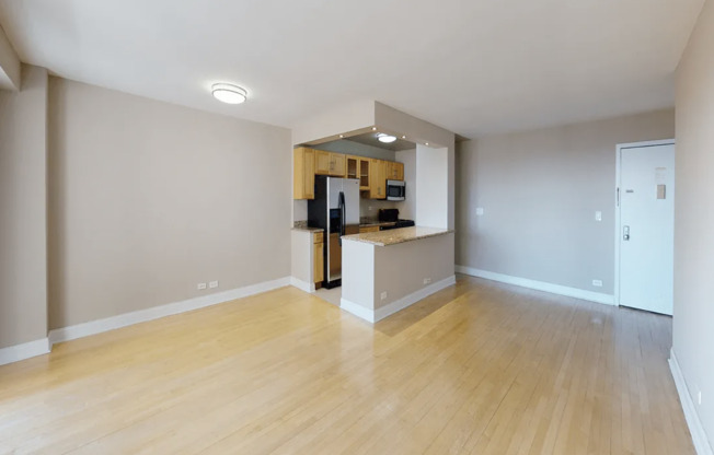 2 beds, 1 bath, 1,010 sqft, $8,295, Unit 35L