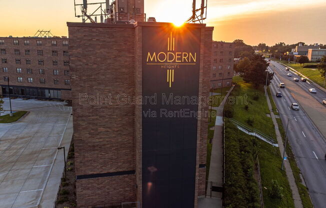 Studio, 1 bath, 329 sqft, $695, Unit 433