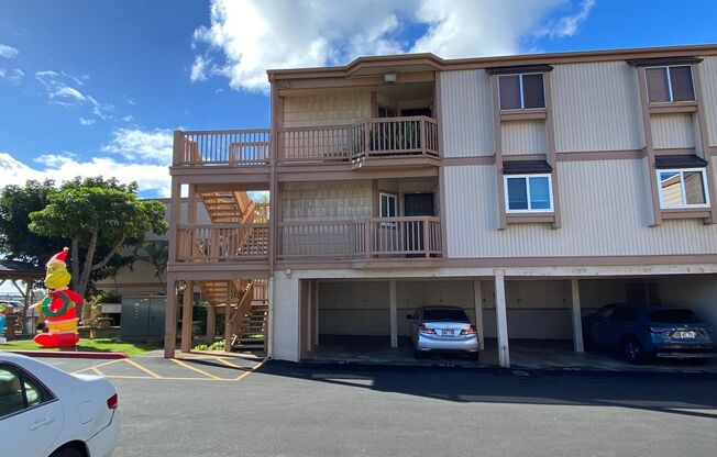 TOWNHOUSE - 3 BED/ 2 BATH/ 1 PARKING AT HARBOR POINTE (Just Listed)