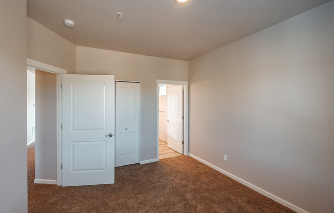 2 beds, 2 baths, 952 sqft, $1,695, Unit 745-202