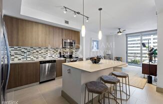 201 SE 2nd Ave