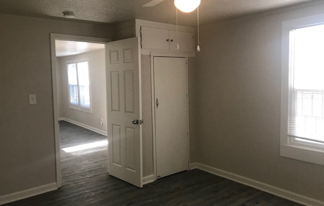 2 beds, 1 bath, $1,375