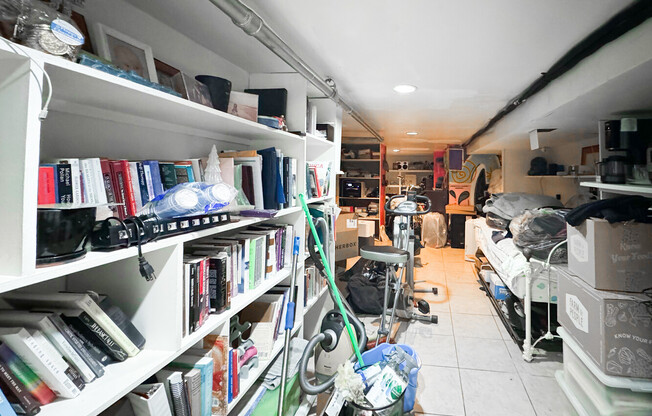 259 W 132 ST