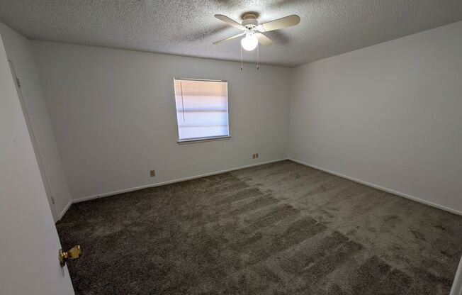 1 bed, 1 bath, 719 sqft, $760, Unit 23-B