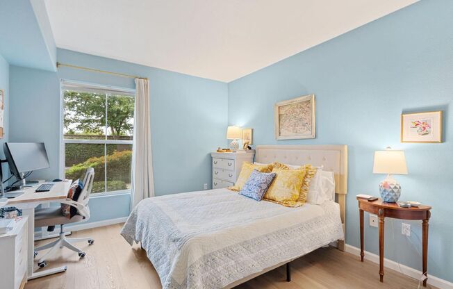 2 beds, 2 baths, $2,400