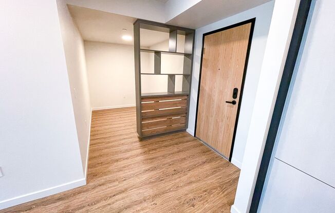 1 bed, 1 bath, 775 sqft, $3,495, Unit 220