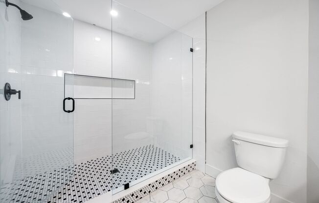 2 beds, 2.5 baths, 1,200 sqft, $1,995, Unit 13