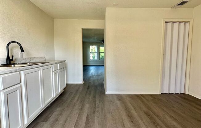 Newly Renovated Home Available to Lease!