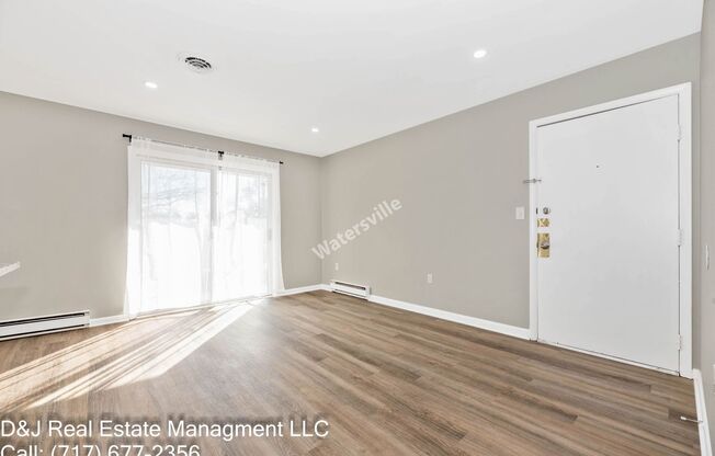 2 beds, 1 bath, 900 sqft, $1,695, Unit Apartment 9
