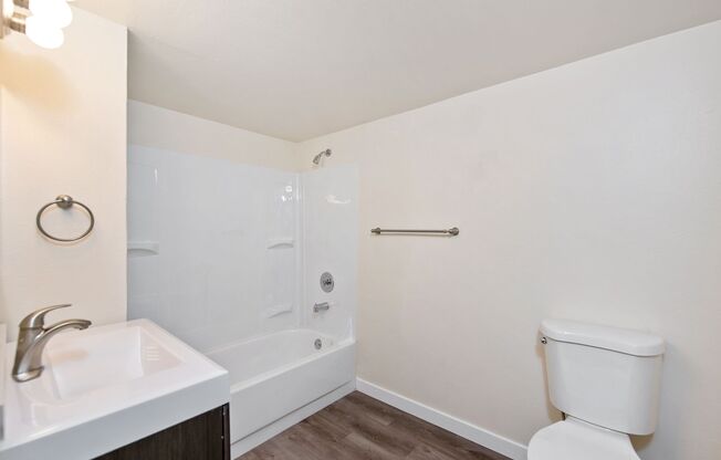 3 beds, 2 baths, 1,014 sqft, $2,750, Unit A