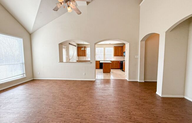 Spacious 4 bedroom home near Lake Ray Hubbard!