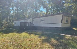 3 Bedroom Mobile Home Convenient to 68 & I40- Lawncare Included!