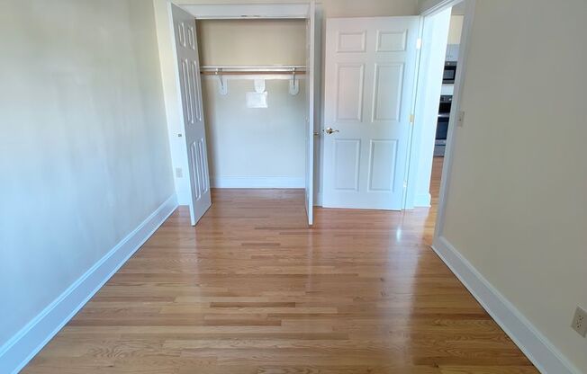 1 bed, 1 bath, 500 sqft, $1,550, Unit O-307