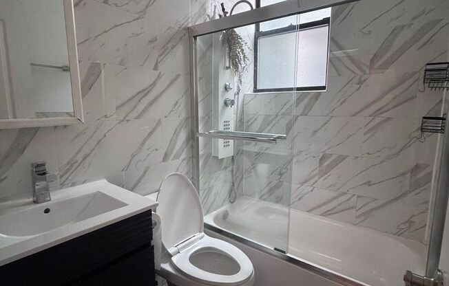 124-14 Metropolitan Ave