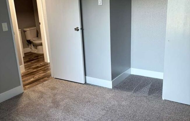 2 beds, 1 bath, 850 sqft, $1,575, Unit 1107 L6