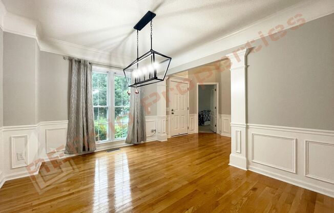 Charming 4 Bedroom 2.5 Bathroom Home w/ 1st FL Primary Suite + 2nd FL Huge Bonus Room @ Waterford Green, Apex, Available Now!