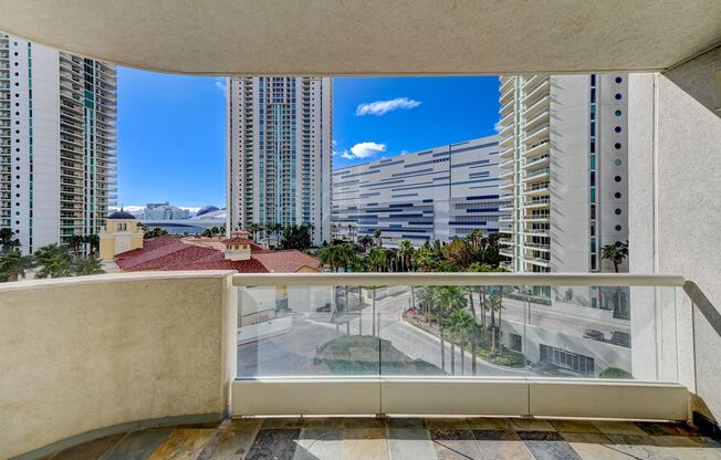 2 beds, 2 baths, $3,450, Unit # 603