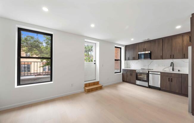 319 CT ST
