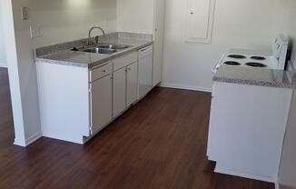 1 bed, 1 bath, 775 sqft, $2,100, Unit S044