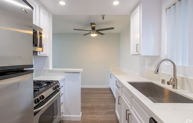 1 bed, 1 bath, 850 sqft, $2,498, Unit 407