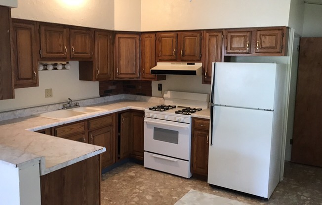 3 beds, 1 bath, $1,950