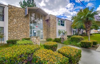 Spacious 1 Bedroom Condo in Chula Vista!