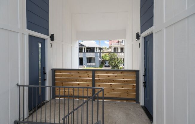 2 beds, 2 baths, $1,450, Unit 8