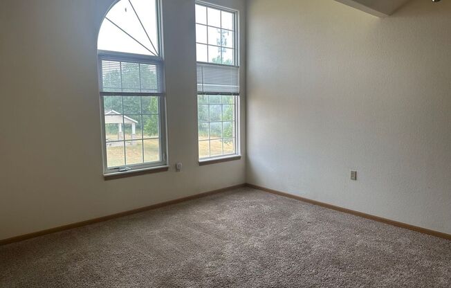 1 bed, 1 bath, 1,502 sqft, $1,755, Unit 33502