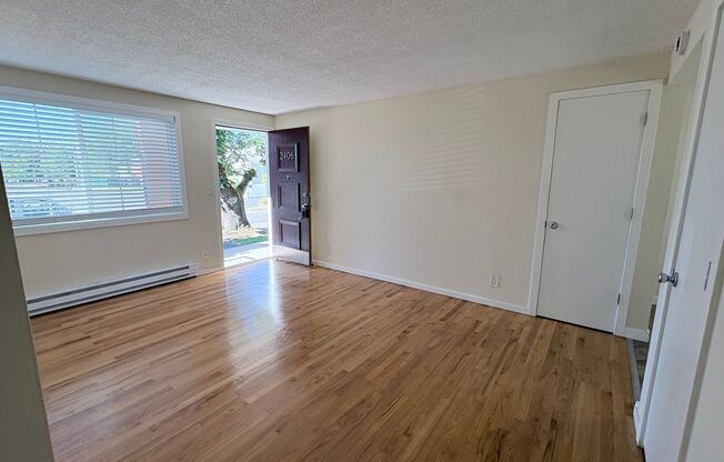 C2402 - Maple Court Apartments