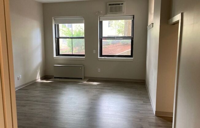 1 bed, 1 bath, 950 sqft, $2,550, Unit 103