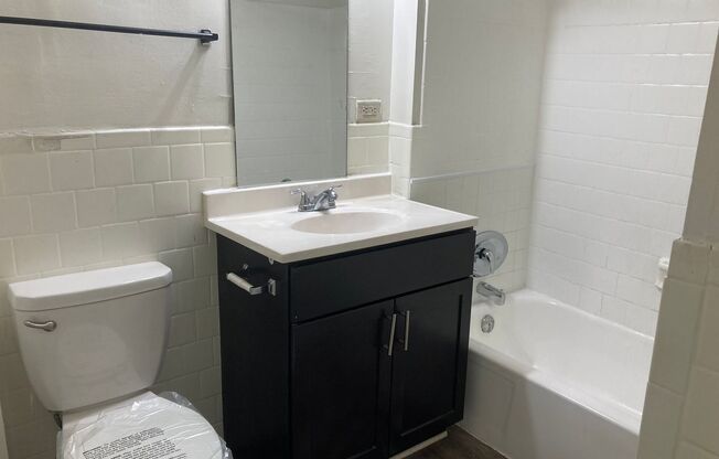 3 beds, 1 bath, 1,225 sqft, $2,199, Unit 1301-43