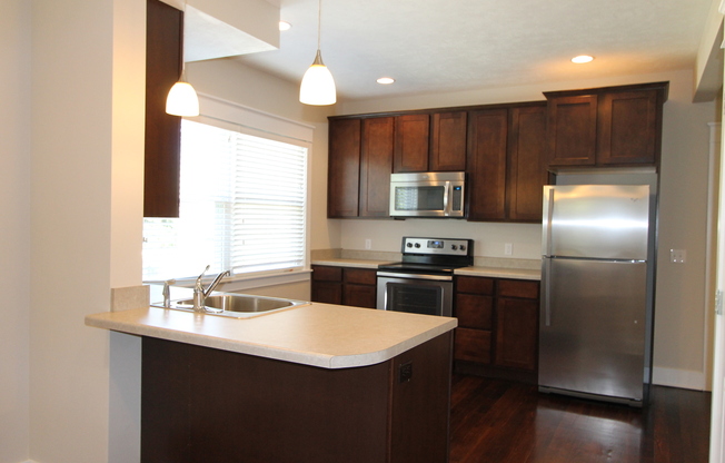 The Doll House -- Cool Two Bedroom at The Cottages on Vinton!