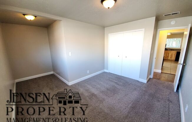 3 beds, 2 baths, $1,725