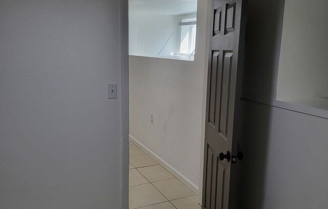 2 beds, 1 bath, $1,200, Unit PM-249-2 Unit B