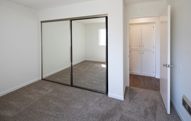 2 beds, 2 baths, 900 sqft, $3,295, Unit 14