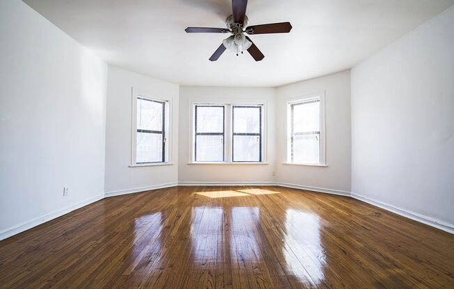 8208 S Drexel