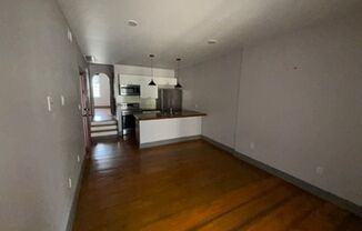 2 beds, 1 bath, 855 sqft, $2,000, Unit 3