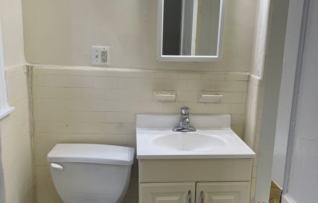 1 bed, 1 bath, 650 sqft, $1,225, Unit 4801-C2