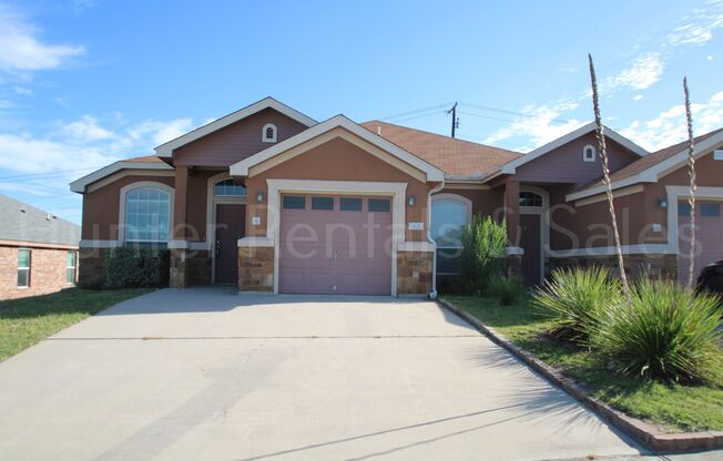 Luxury Duplex Close to Texas A&M-Central Texas