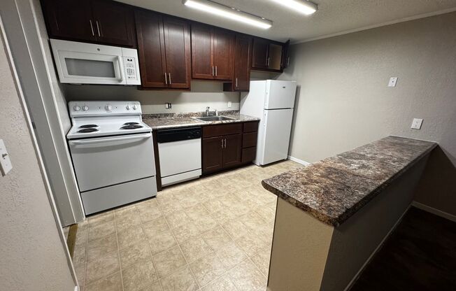 1 bed, 1 bath, 634 sqft, $949, Unit 1803 FC