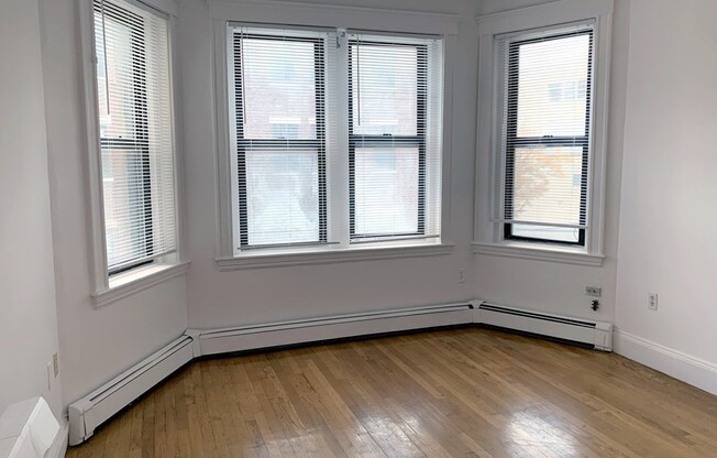 451 Park Dr Apt 4C