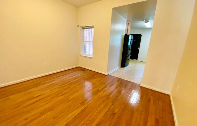 3 beds, 1 bath, $1,675